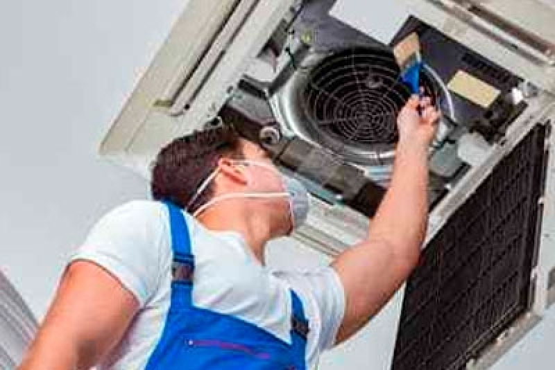 Contratar Manutenção Preventiva Ar Condicionado Porangaba - Serviços de Manutenção Preventiva e Corretiva de Ar Condicionado